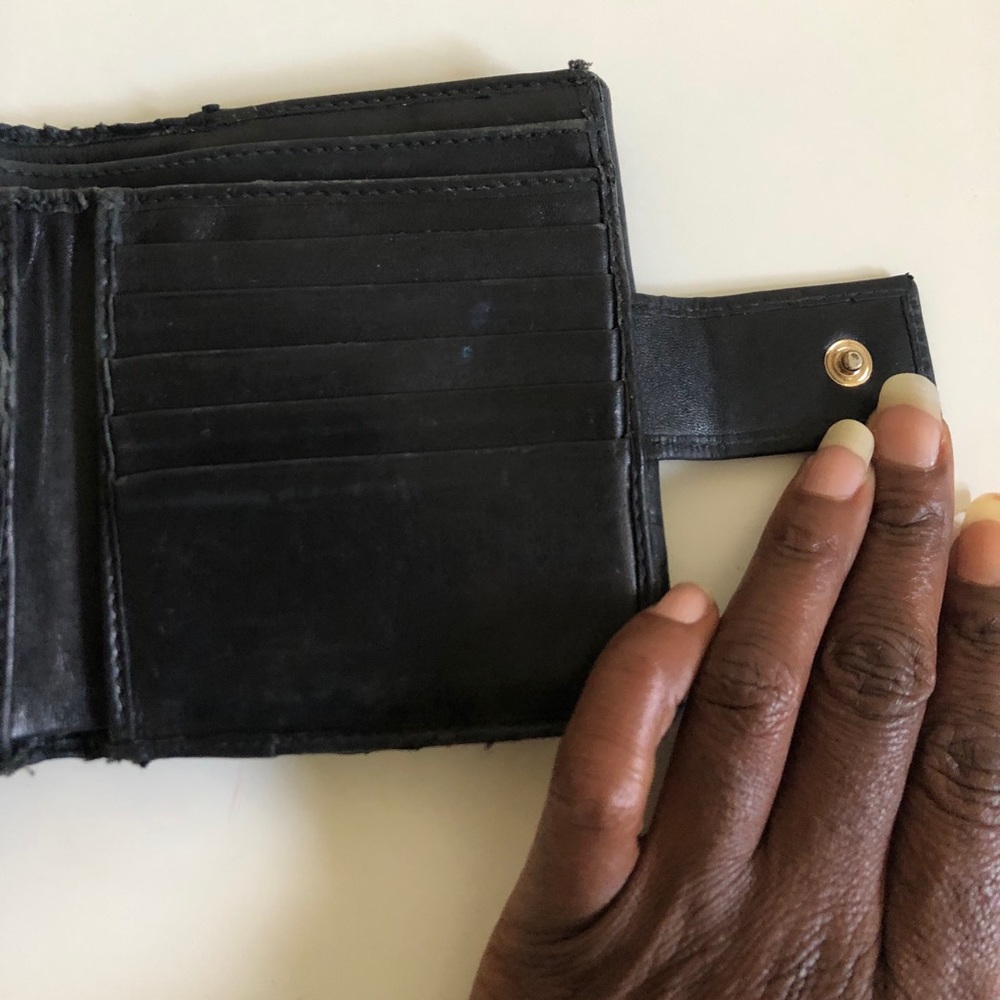 Gucci Wallet - Picture 7 of 11